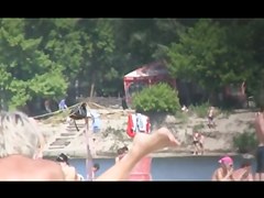 Exhib at the public beach