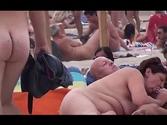 Stripped Beach - Horny Couples Public Exhiibitions