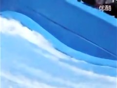 Seducing body of the cute flowrider peeked by beach hunter