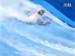 Seducing body of the cute flowrider peeked by beach hunter