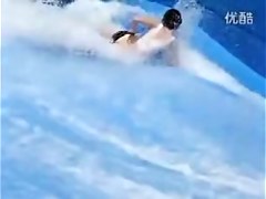 Seducing body of the cute flowrider peeked by beach hunter