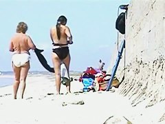 Hidden beach voyeur milf video