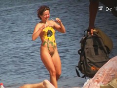 Beach hunter voyeurs girls shaking tits and nude asses