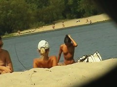 Jiggling titties extravaganza on the nude beach on a sunny day