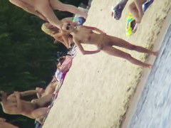Beach porno video of a white skinny fit nude bitch in sunglasses