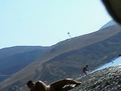 Hot amateur video of some sexy babes on the beach