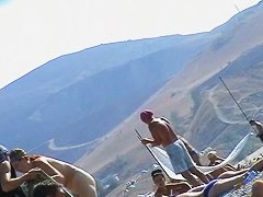 Hot amateur video of some sexy babes on the beach
