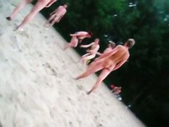 Spy nude cams on the beach get a lot of naked chicks