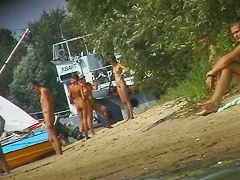 An excellent spy cam nude beach voyeur video