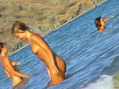 Beach sex tape of amateurs with the nice naked tits