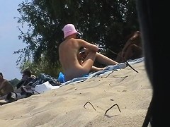 I voyeur the sweet body of the amateur nudist girl