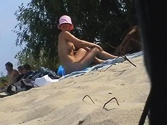 I voyeur the sweet body of the amateur nudist girl