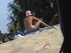 I voyeur the sweet body of the amateur nudist girl