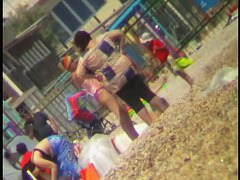 Beach voyeur cams got three hot naked babes