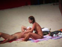 Everybody love to be naked on the beach especially girls
