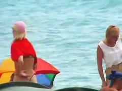 Nudist beach pervert clicks away at barenaked ladies