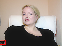 Carola in Video Interview Porno With Carola  - MMM100
