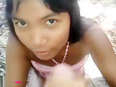 Heather deep gets caught giving deepthroat throatpie outdoor on beach