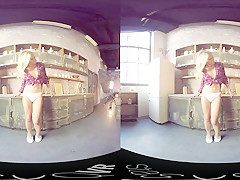 Blonde Strips For Breakfast