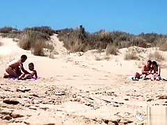Swingers sex on the beach