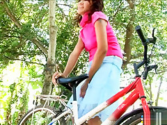 Exotic beauty Pajar Buabun reveals her naughty side in the outdoors