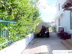 Sexy babe Andi Rye flashes some pussy for a bit of cash