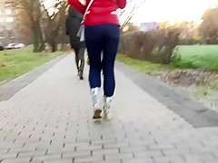 Nice ass in the park