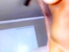 Amateur big booty cougar flashing ass on sybian