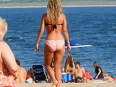 Butt spotting at the beach