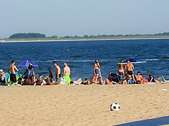 Butt spotting at the beach