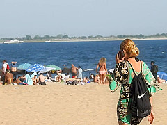 Butt spotting at the beach
