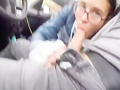 Calin Sur Le Parking !