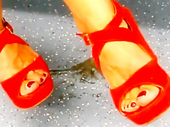 Candid Sandals In Metro