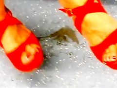 Candid Sandals In Metro