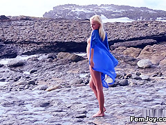 Tracy A. - Wind's Caress - Femjoy