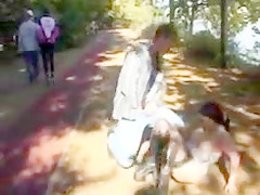 Pisseuses  in public - 3 of 4