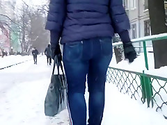 MILF's ass in winter