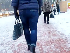 MILF's ass in winter