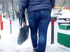 MILF's ass in winter