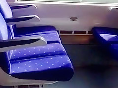 Lilly77777 prend le train