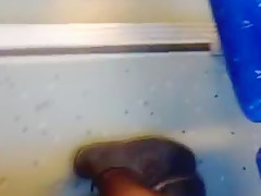 Lilly77777 prend le train