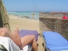 beach blow and masturbation