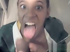 Sexy black teen blow her huge boyfriend's dick outdoor