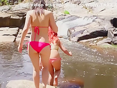 Lesbian Aussie hitchhiker licked outdoors