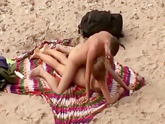 An Amateur Hardcore Fuck At The Beach