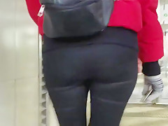 Pretty girl's ass