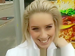 Extreme sex outdoors with cute blonde