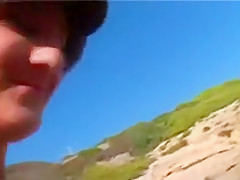 Trois françaises se doigtent dans une crique