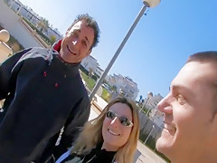 Deux rouquines sodo et prise en double à Sitges