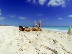 Nice girl, nice body 09